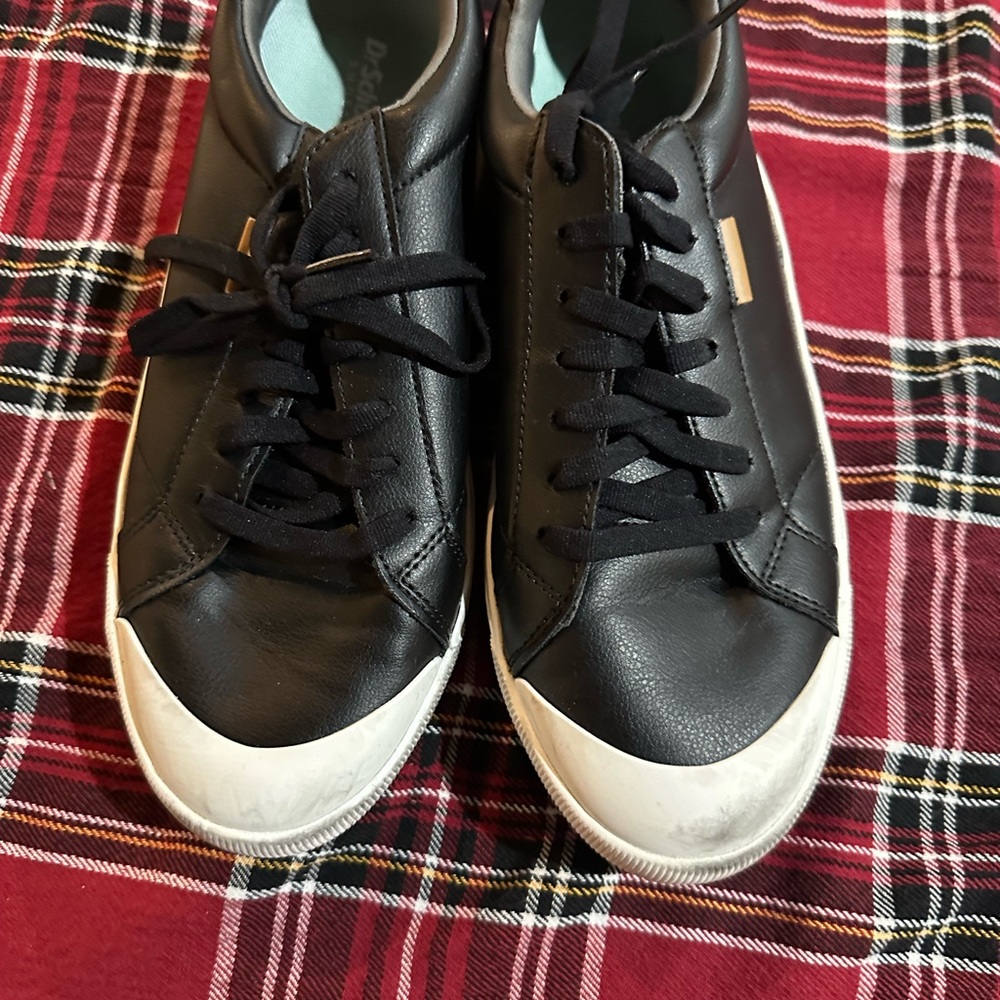 Dr. Scholl's Black and White Women's Sneakers - 10 WIDE